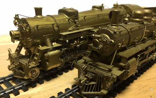 真鍮製の蒸気機関車2種（未塗装）・HOゲージ